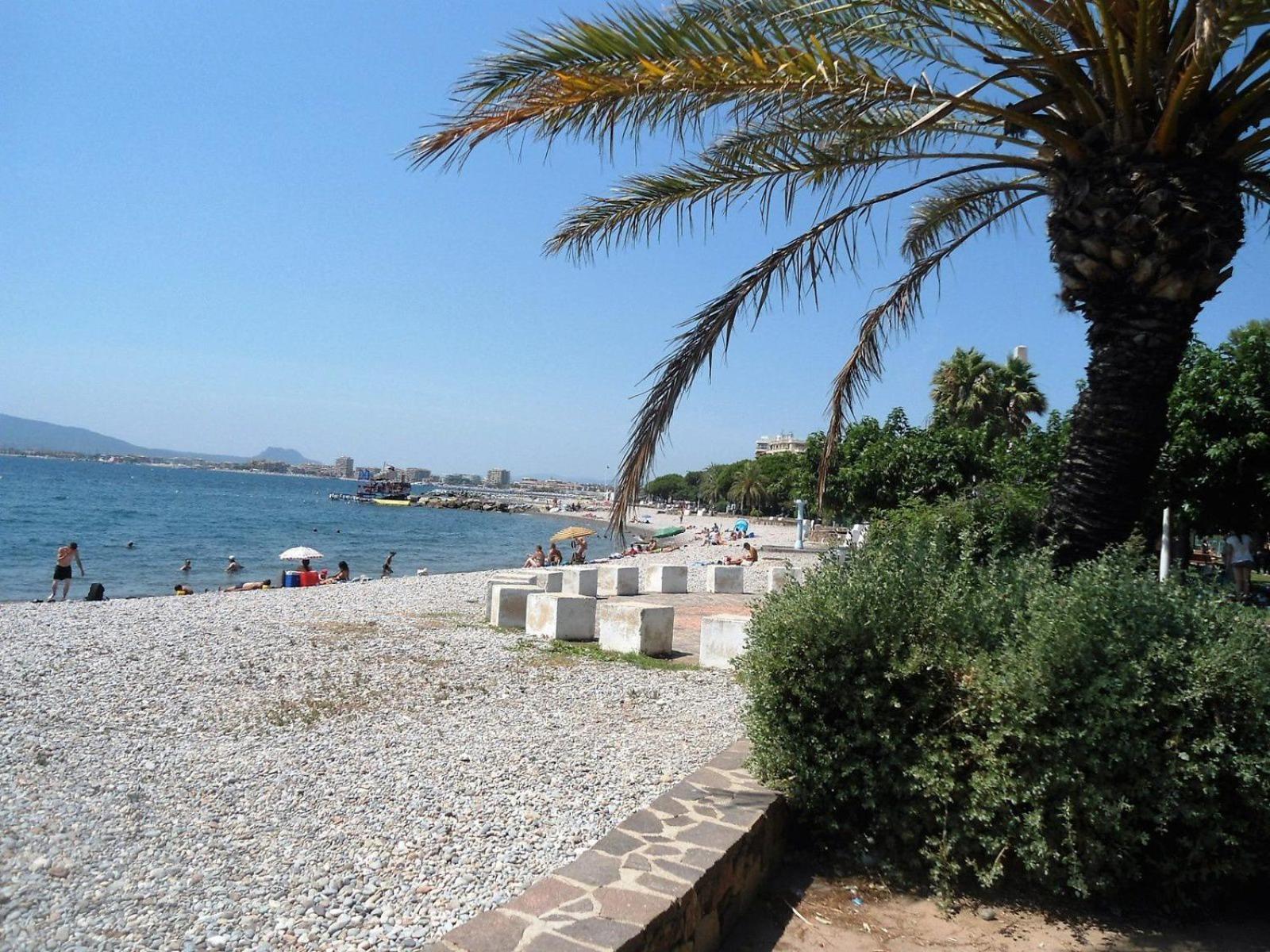 Un Grand Studio Face Au Port De Santa Lucia Saint-Raphaël 外观 照片